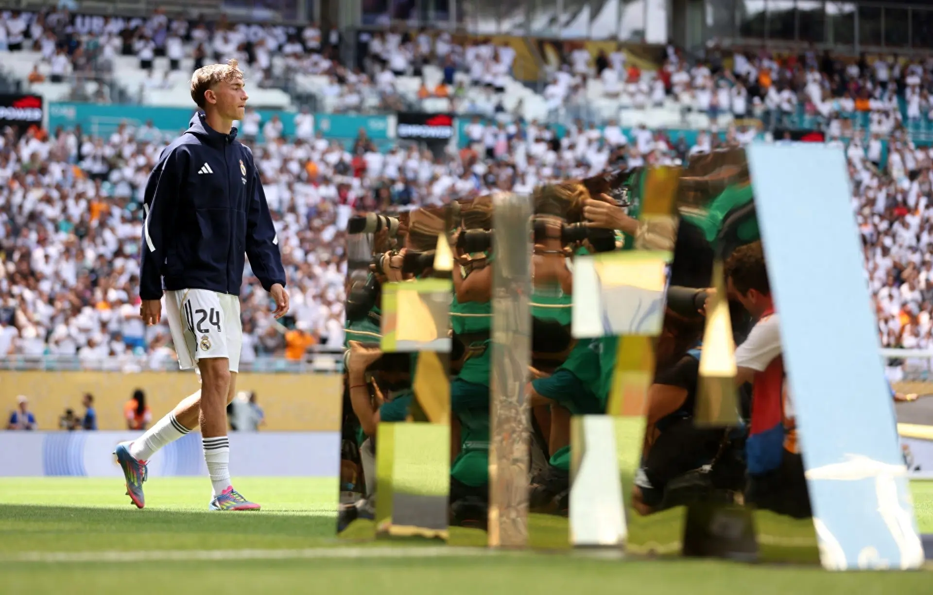 格从博塔弗, 家俱乐部补, div