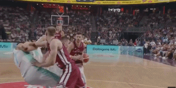 后卫卢卡, xg, 波尔津吉斯