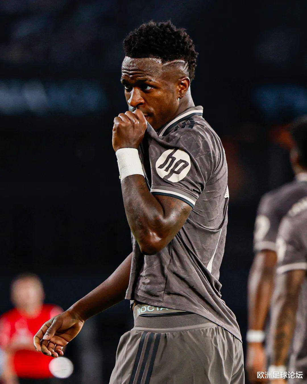 尤其在球队, ff, 重回最佳状