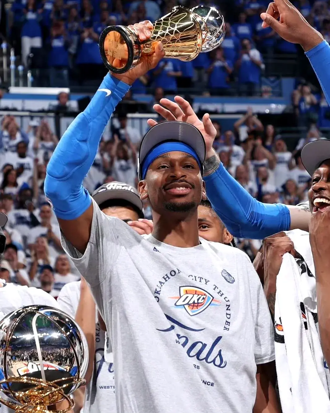 满天飞的年, img