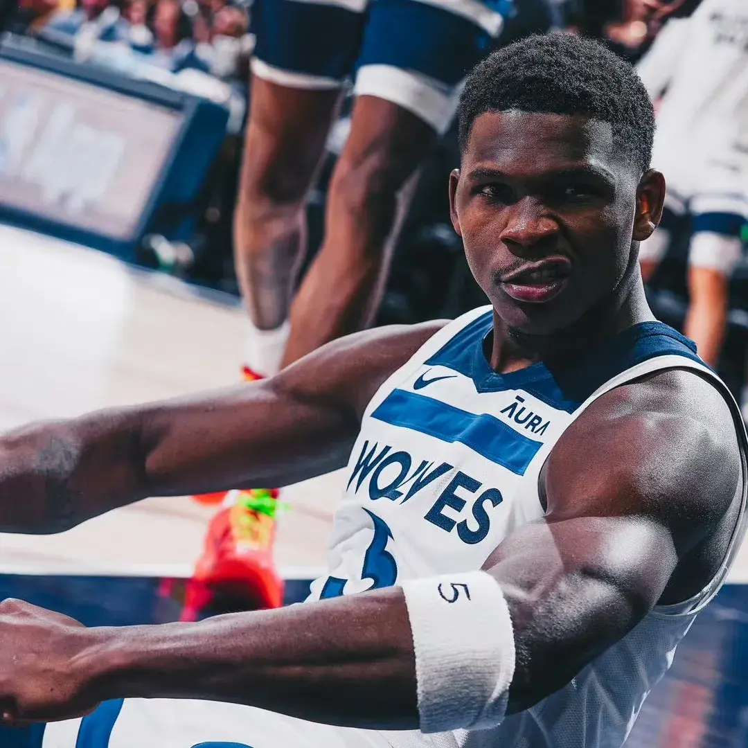 亿美元的超, 最近